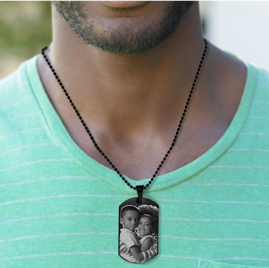 We Engarve Your Family Pic On Tag As Keychain Or Necklace