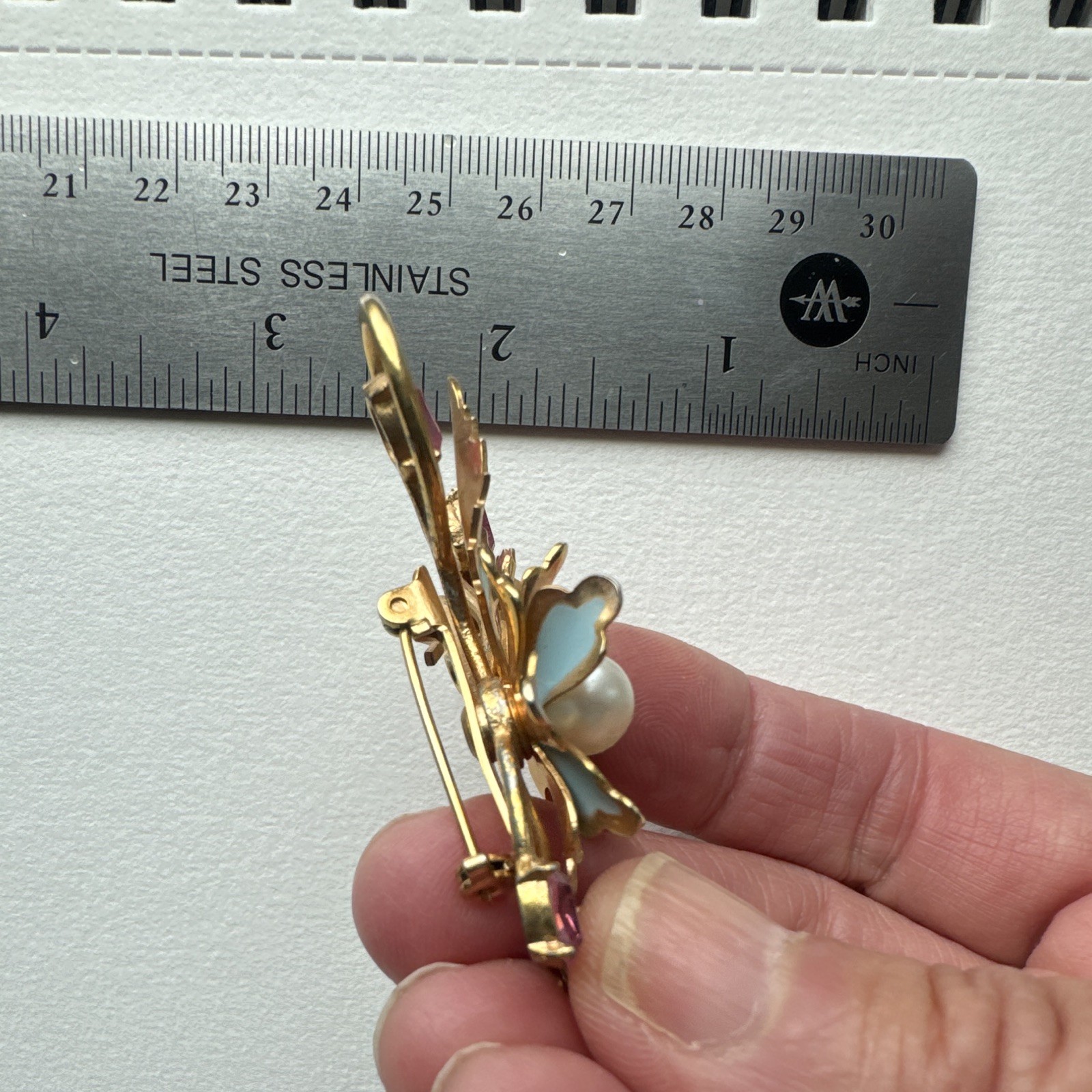 Gold Tone Floral Enamel Brooch Pin w/ Pink Rhinestones & Imitation Pearl