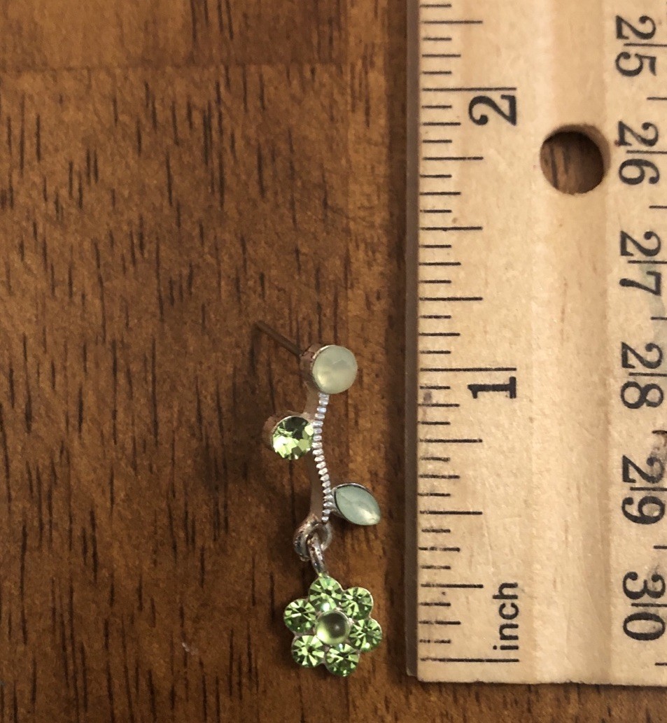 Silver Tone Necklace & Pierced Earring Set With Green Flowers 14-17 In (Read) T1