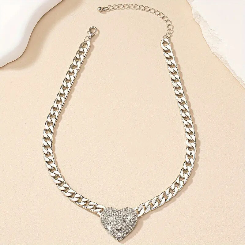 Punk Heart-Shaped Rhinestones Pendant Cuban Chain Pendant Necklace Female