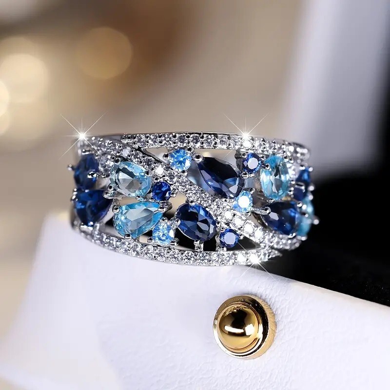 Elegant 925 Sterling Silver Blue White Topaz Wedding Engagement Ring Size 8