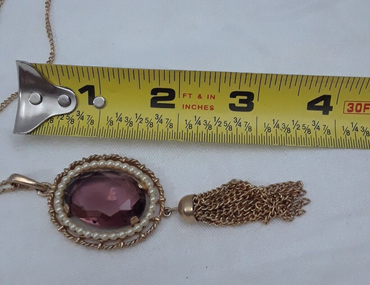 Vintage Purple Cut Oval Stone Surrounded Faux Pearls Gold Tone Tassel 24″ Chain