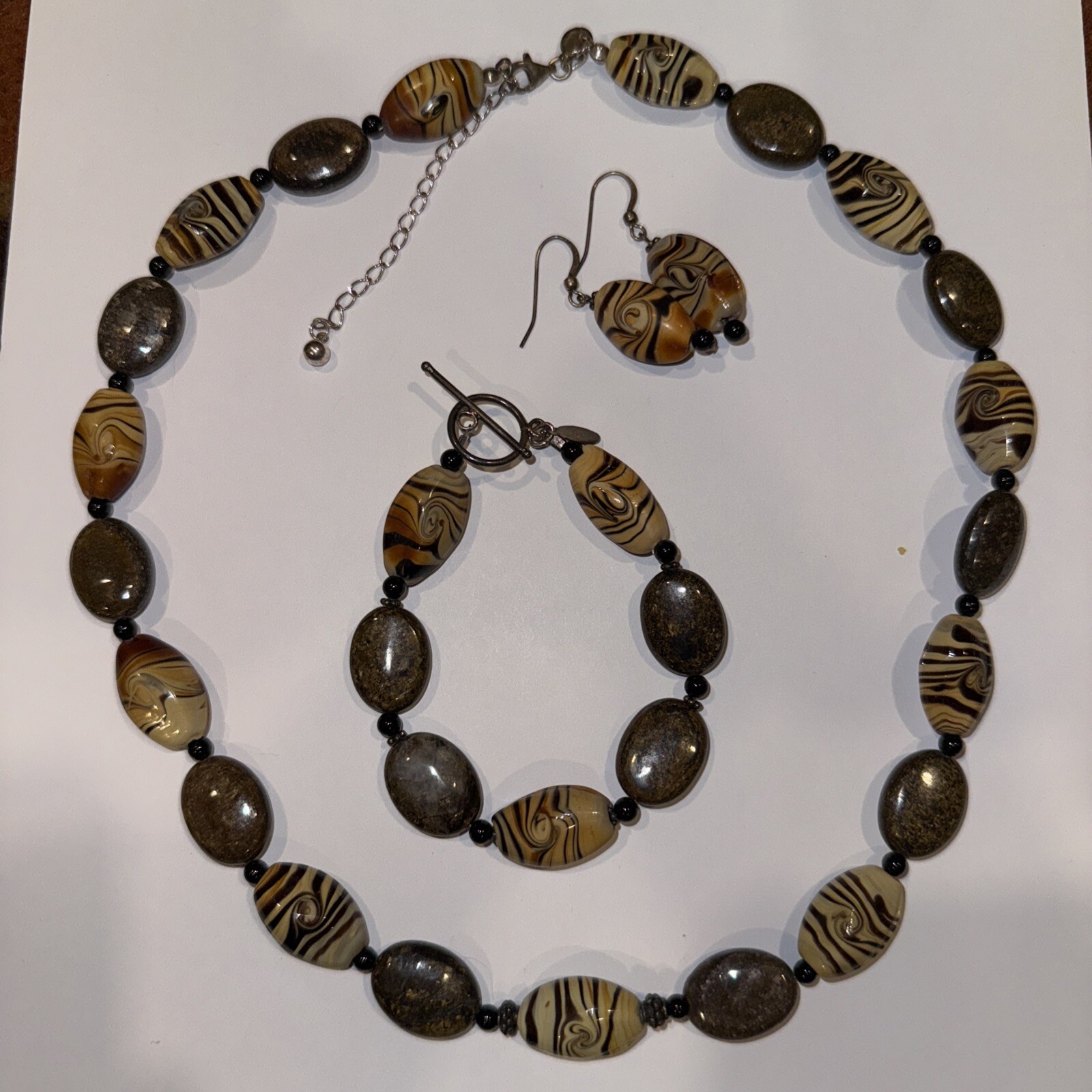 Donna Dresser Neutral Earth Tones Jewelry Set Necklace Earrings & Bracelet