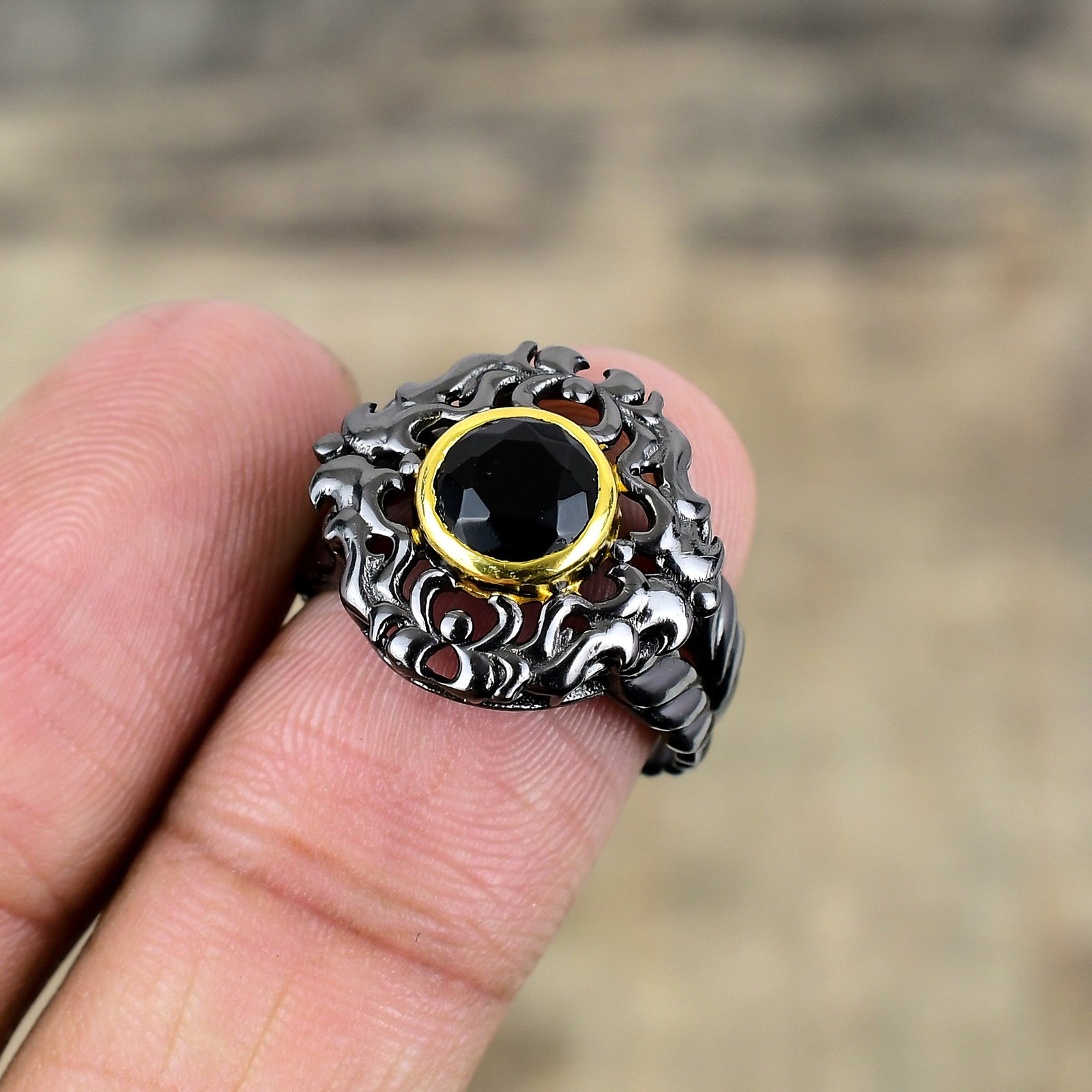 Black Onyx Black And Gold Plated 925 Sterling Silver Ring S.7.5 R8707