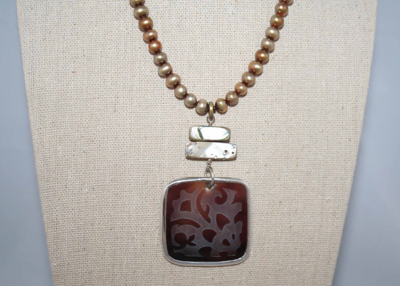Silpada Silver Etched Black Pen Shell & Bronze Pearl Pendant Necklace N1803