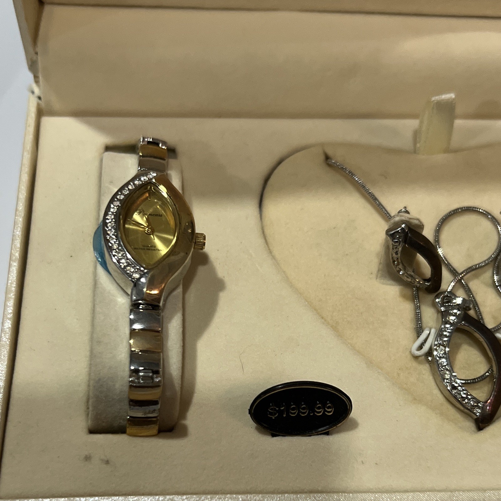 Princess Quartz World of Beauty Watch Necklace Earrings Set Need Restoration