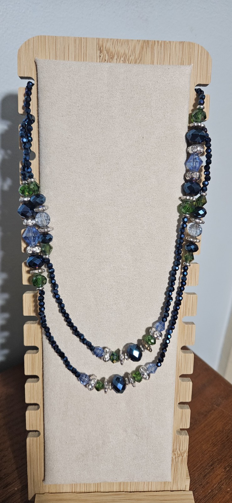 Blue Green Glass & Crystal Beaded Necklace Ball/Bead on 20″ Chain Silver Tone
