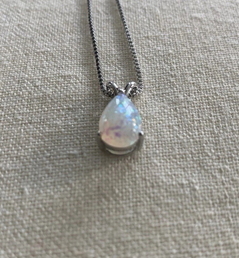 New White Fire Opal Necklace Pendant Box Chain Silver