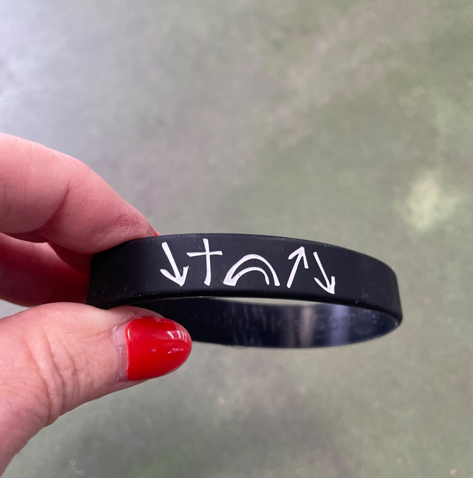 1 NEW GOSPEL SYMBOLS SILICONE BRACELET – BLACK W/ WHITE SYMBOLS – SIZE ADULT