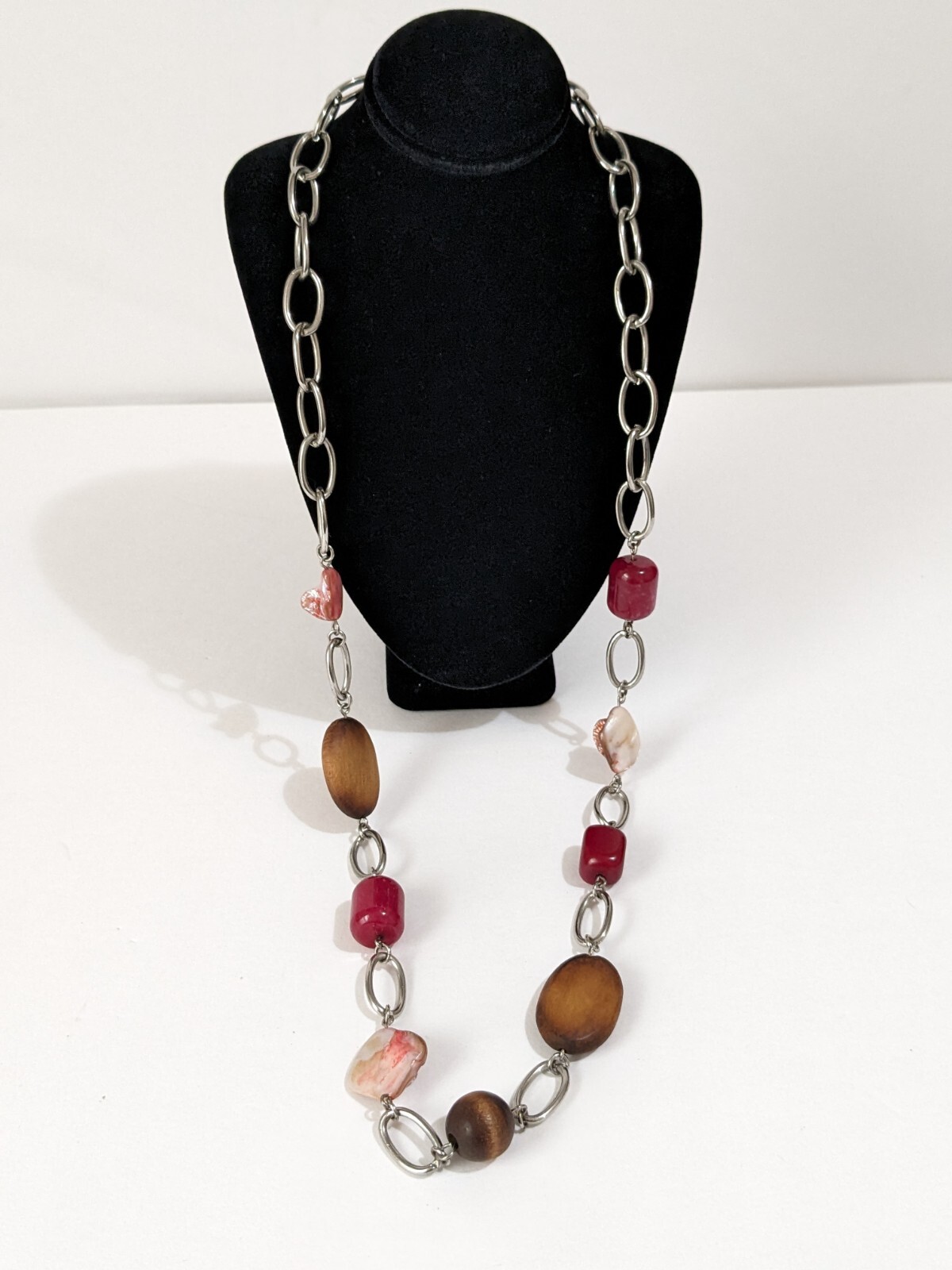 Multicolor Agate, Shell And Wood Beads Silver Tone BOHO Necklace. Unique. 28″.