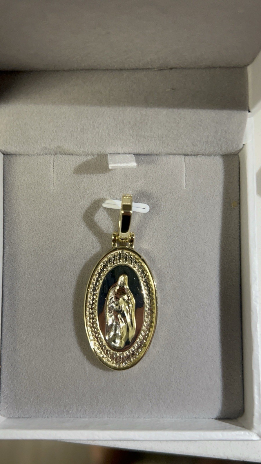 Virgin Mary Pendant yellow Gold Plated VVS Moissanite Border ￼