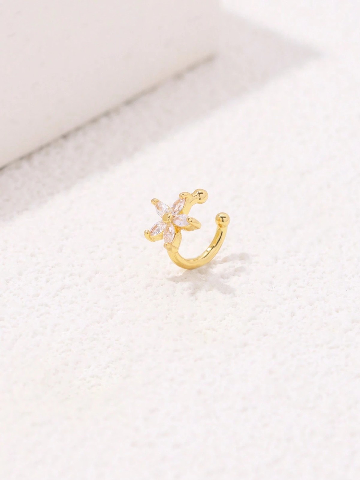 1Pc CZ Flower Ear Cuff Non Piercing Cartilage Clip On Earring Wrap Women Jewelry