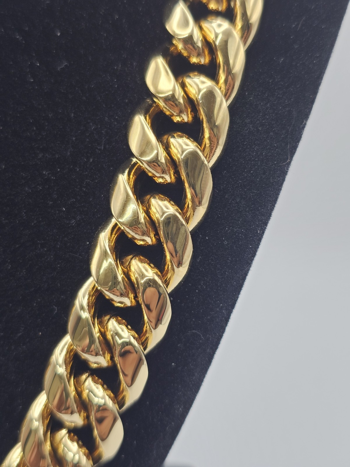 Gold Tone Cuban Link Stainless Steel Chain Necklace 22 in 16mm