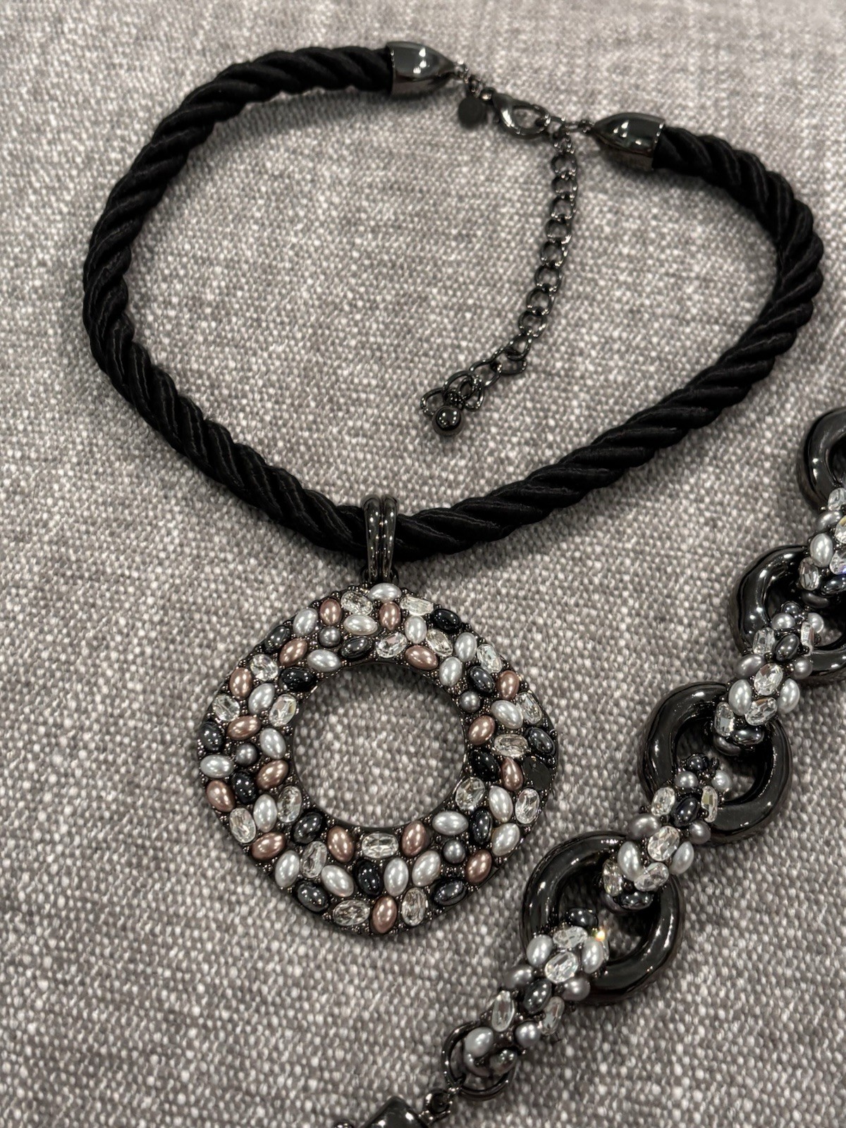 Chico’s Necklace Bracelet Set Gunmetal Rhinestone Faux Pearl Statement