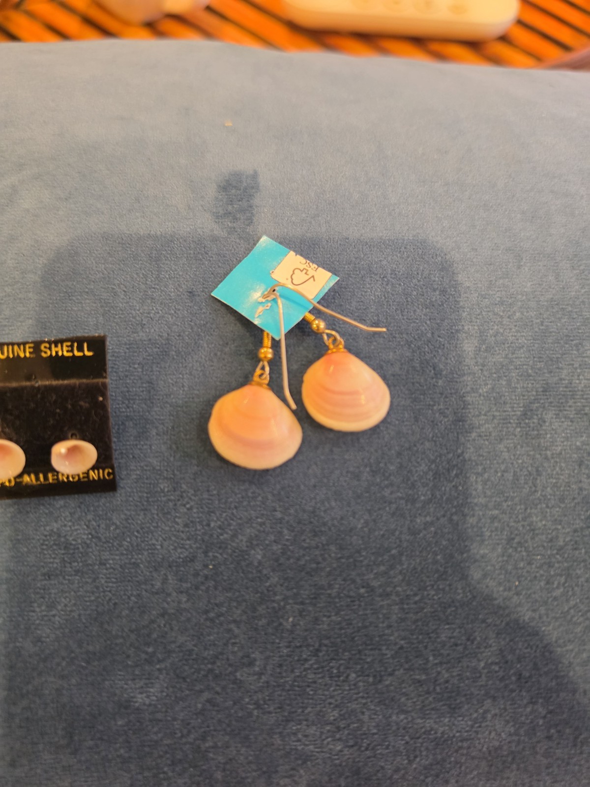 Vintage Natural Sea Shell Earrings Lot 2 Pairs Boho Coastal Dangle Stud Pearl