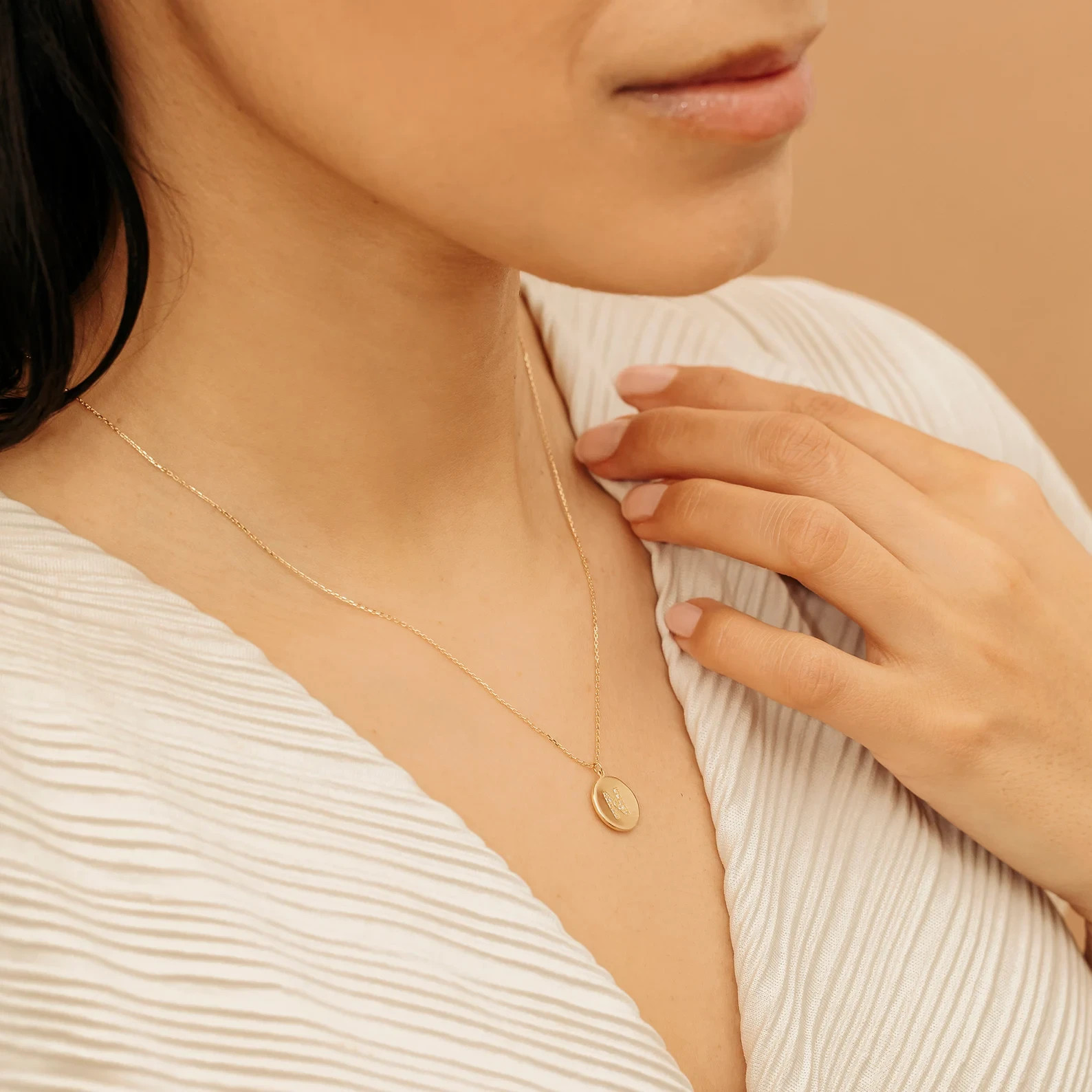 Lab Grown 1.00 Ct Round EF VS Diamond Initial Letter Necklace in 14K Solid Gold