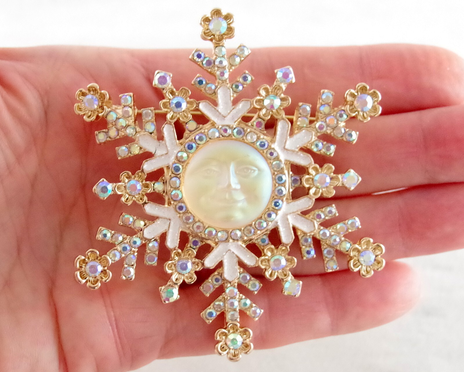 3″ NWOT UNSIGNED VTG INSPIRED MOON FACE AB RHINESTONE SNOWFLAKE PENDANT BROOCH