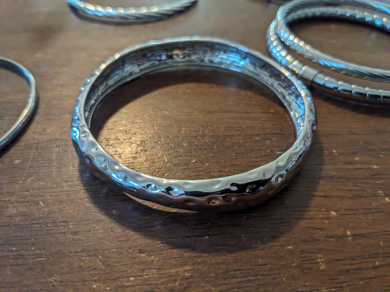 Lot of 24 Women’s Silver Tone, black metal & plastic Bracelets Variety