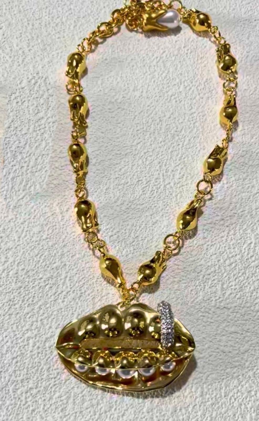 Gold Plated Pea Pod Pendant Necklace Chunky Vintage Style Statement Jewelry