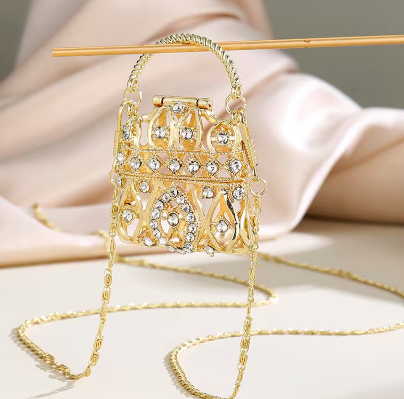 Mini Crystal Purse Pendant Necklace Gold Tone Long Chain Crossbody Handbag Charm