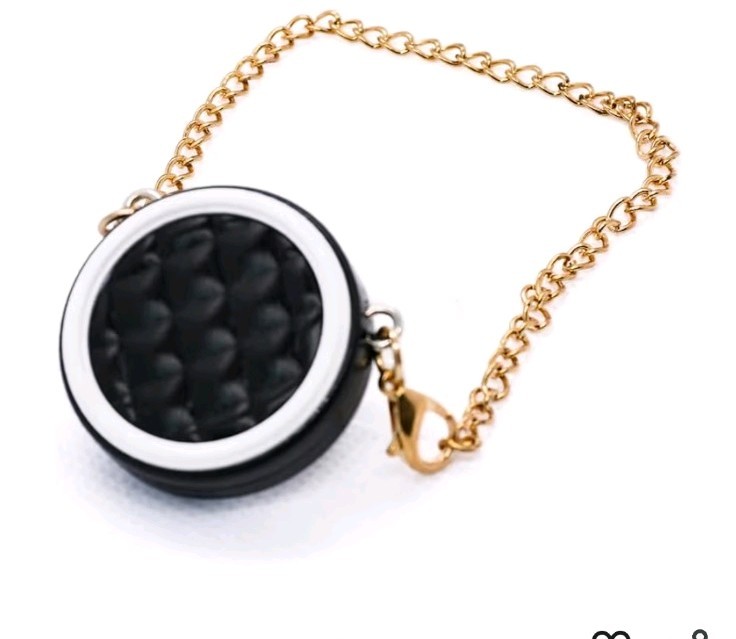 Round Black Charm Pendant Necklace Gold Tone Cable Chain Lobster Closure