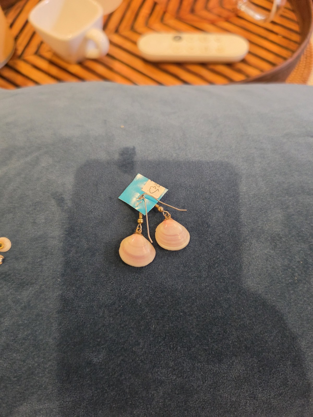 Vintage Natural Sea Shell Earrings Lot 2 Pairs Boho Coastal Dangle Stud Pearl