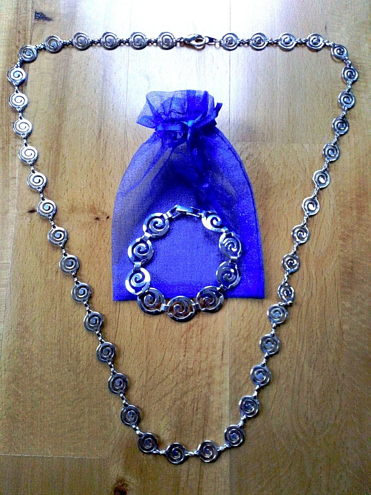 Necklace 30″ Bracelet 7,5″ Jewellery Set Silver Overlay in Gift Bag