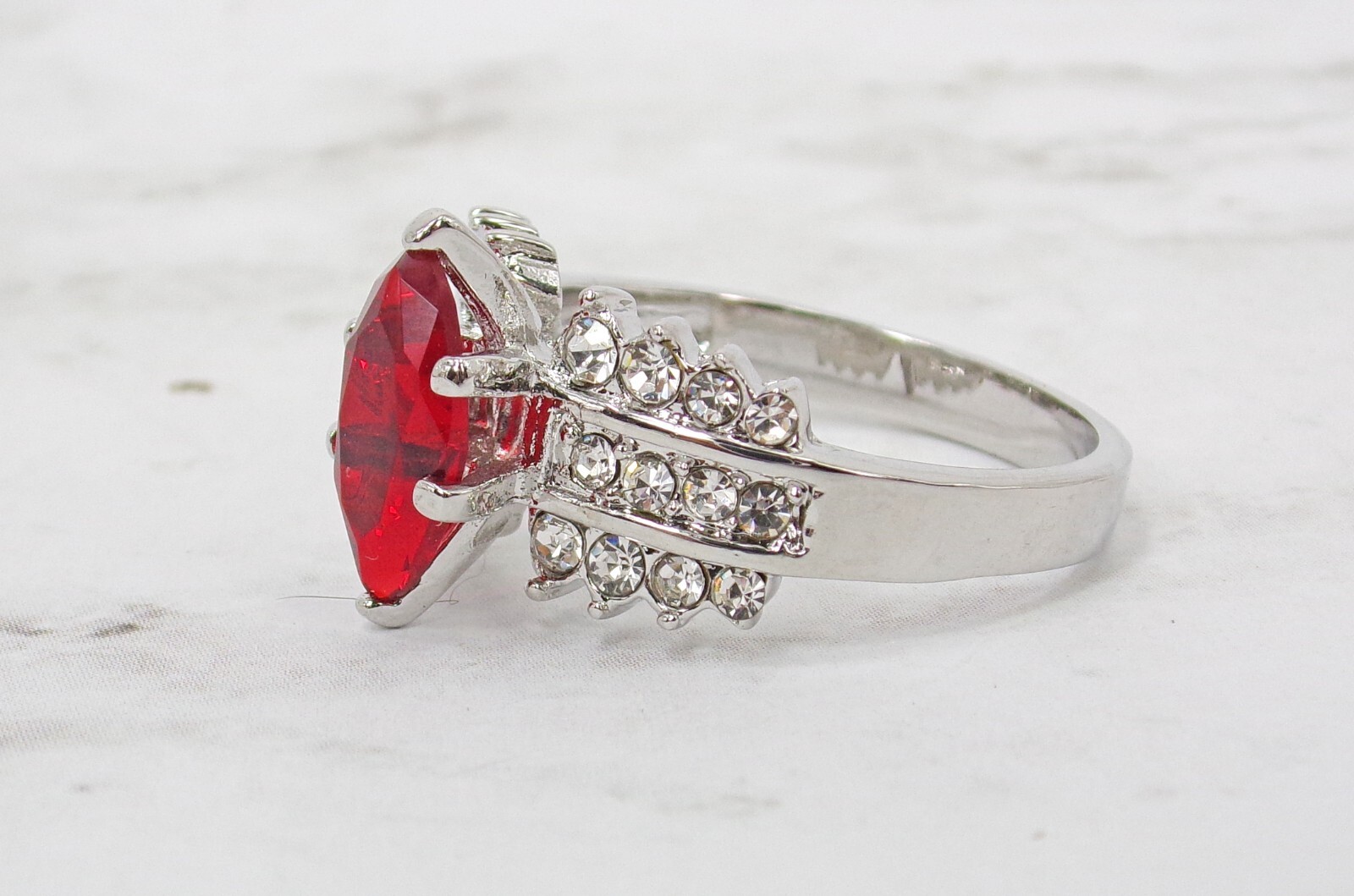 Red Marquise Cubic Zirconia Stone Fashion Ring with Clear CZ Stones on sides NEW