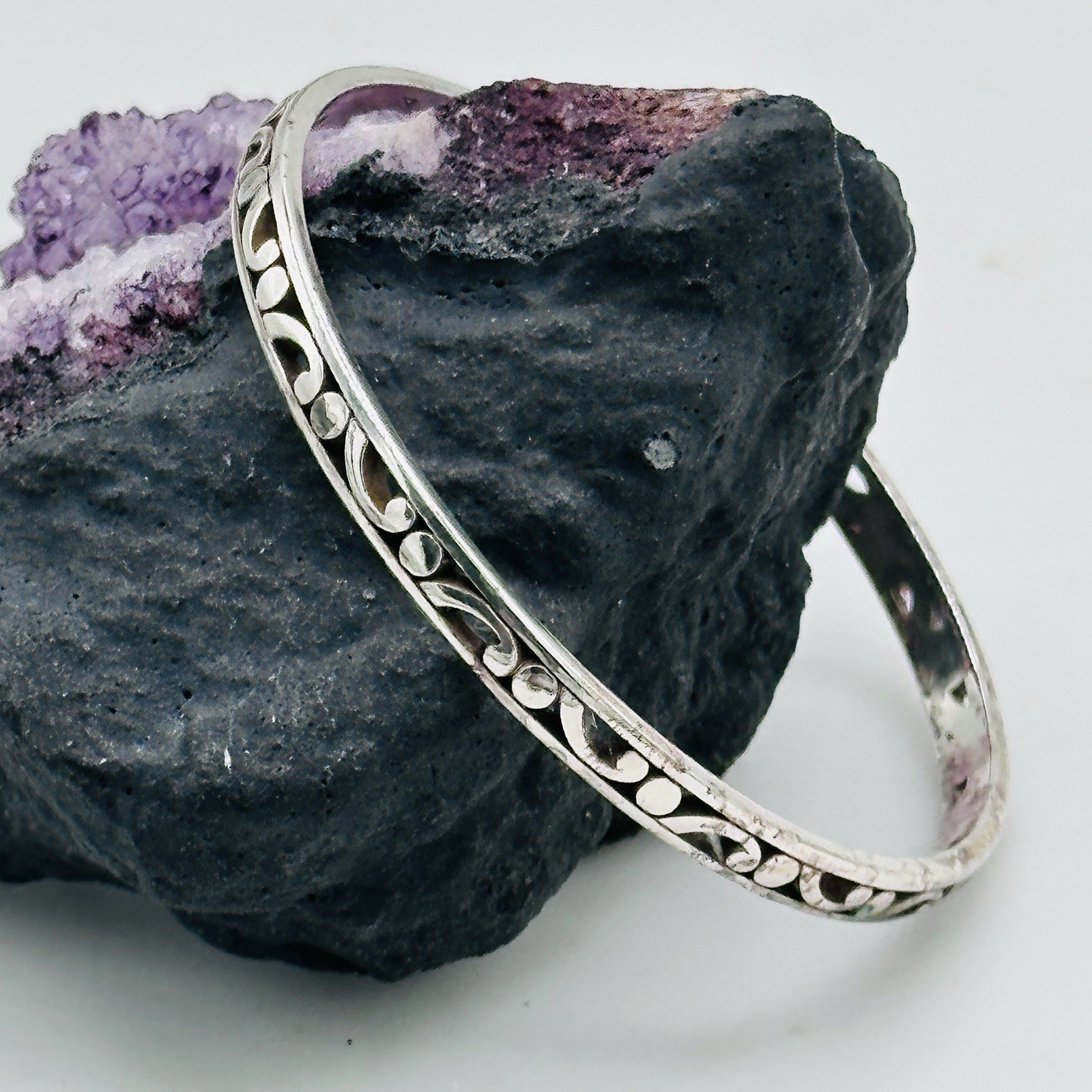 Brighton Contempo Slim Bangle Bracelet Silver Tone Scrollwork Stackable 2.5”
