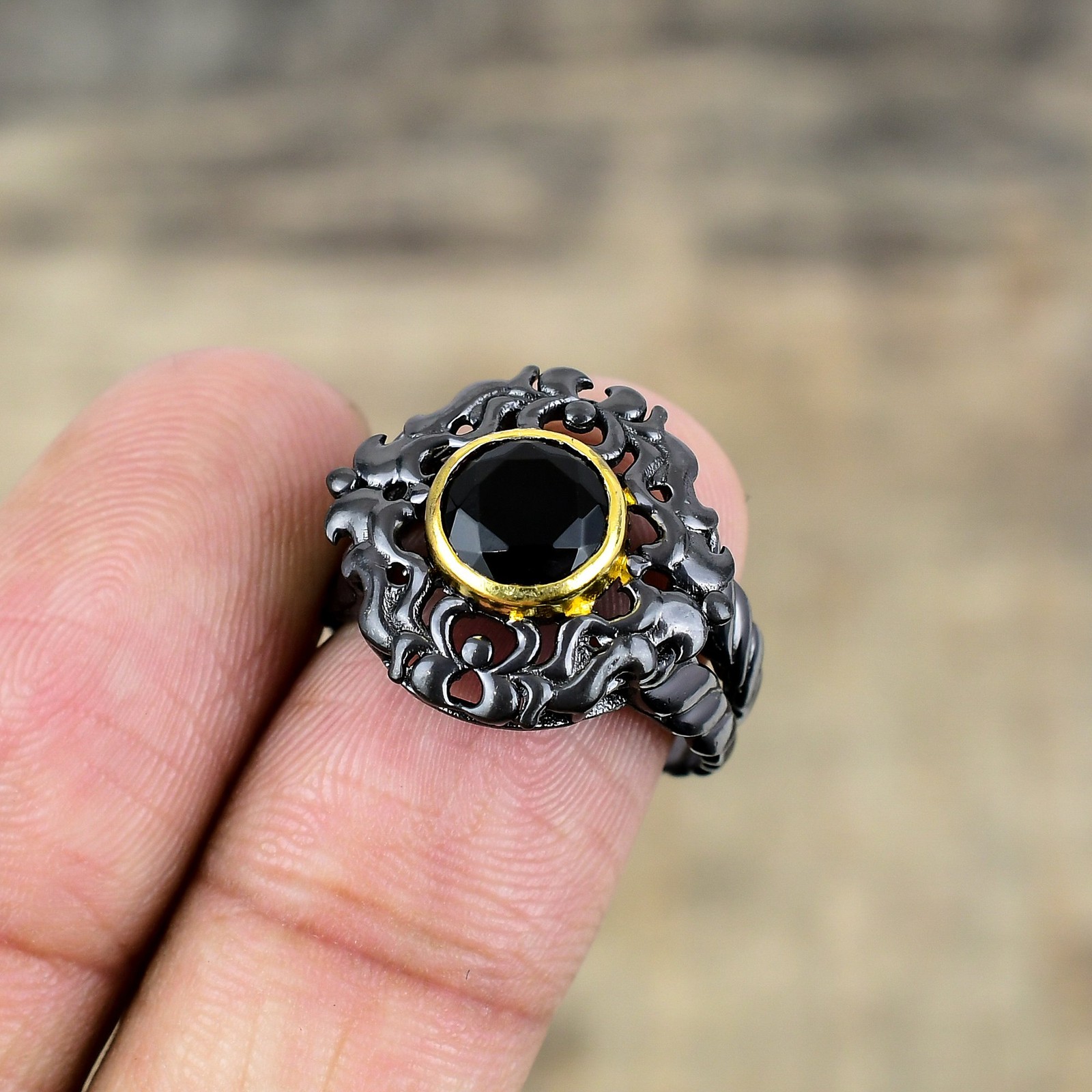 Black Onyx Black And Gold Plated 925 Sterling Silver Ring S.7.5 R8709