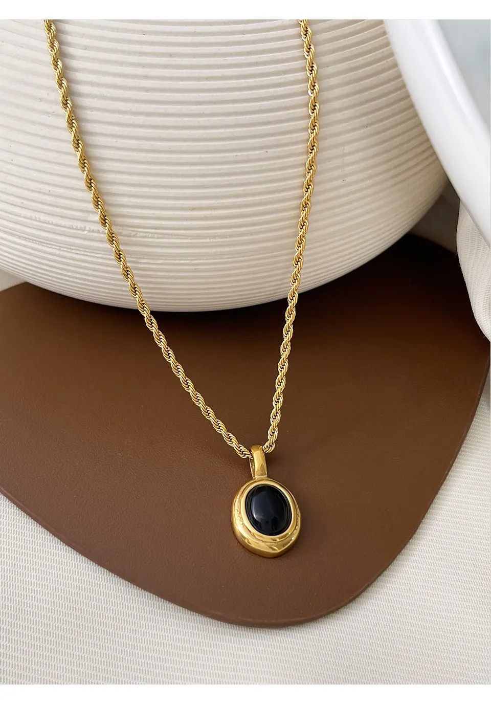 Oval Gem Stone Pendant Necklace Stainless Steel Gold Plated Twist Rope Jewelry