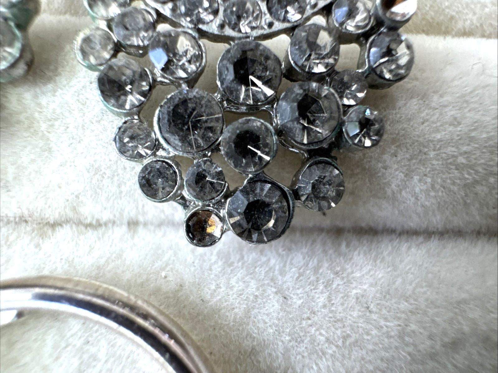 y2k 1990s STATEMENT Boho iridescent silver pearl glam career 8 pair Earrings Lot