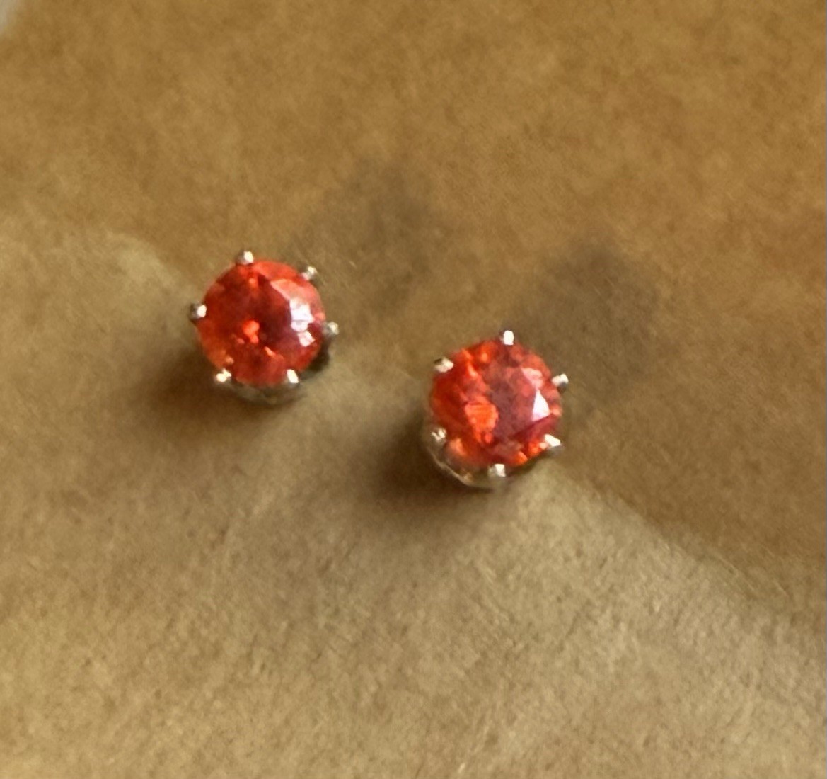 Vintage Orange Red Faceted Glass Stud Earrings Silver-Tone Prong Set Unsigned