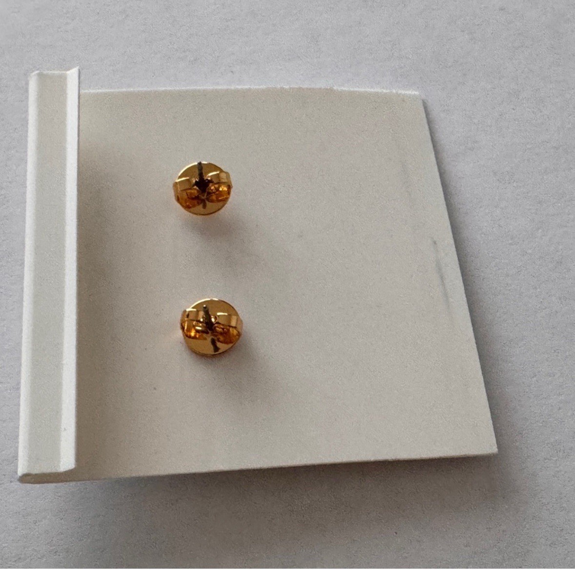 Tory Burch Signature Logo Flower Resin Stud Earrings – Black/Gold. New!
