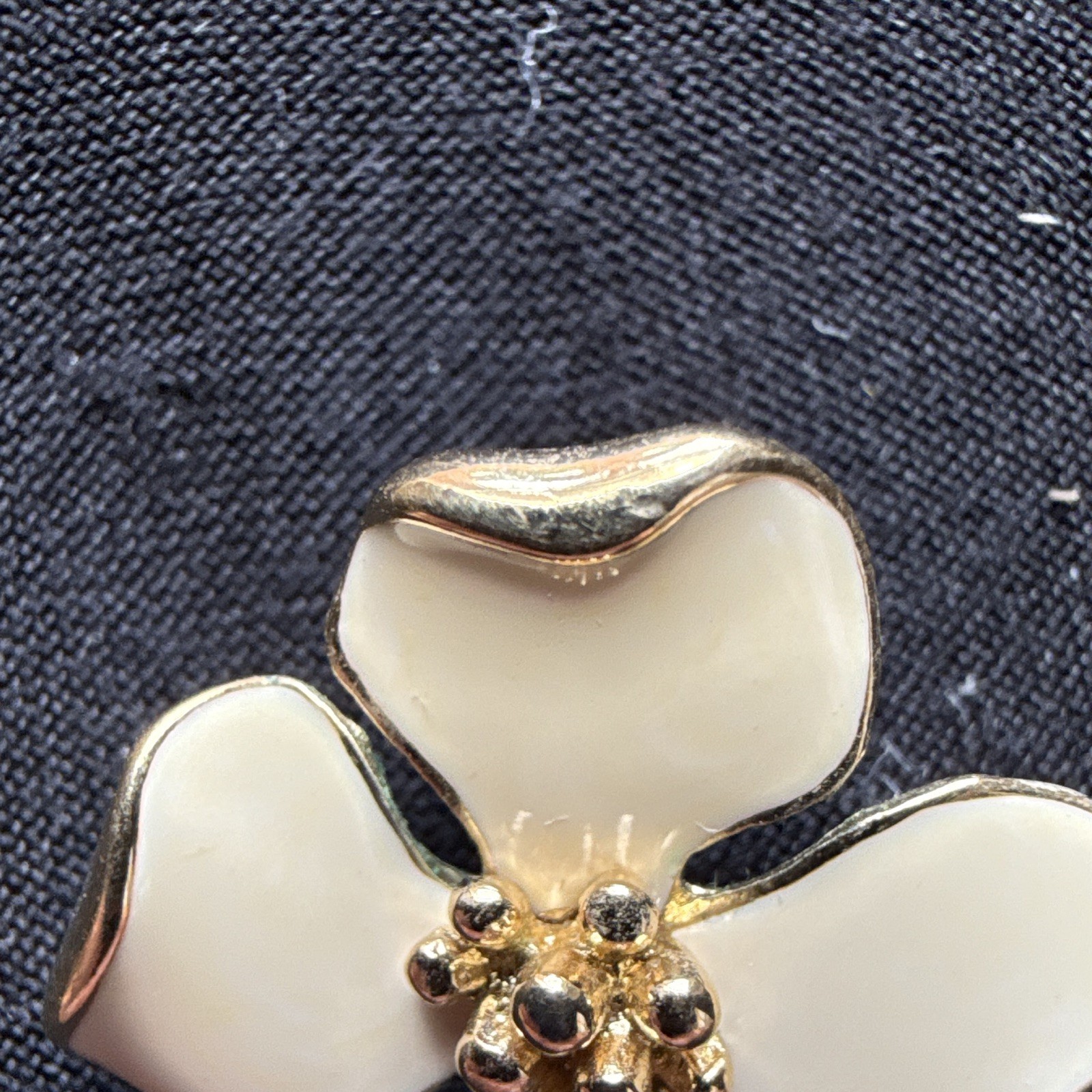 Vintage Trifari Signed Ivory Enamel Flower Gold Tone Stud Earrings