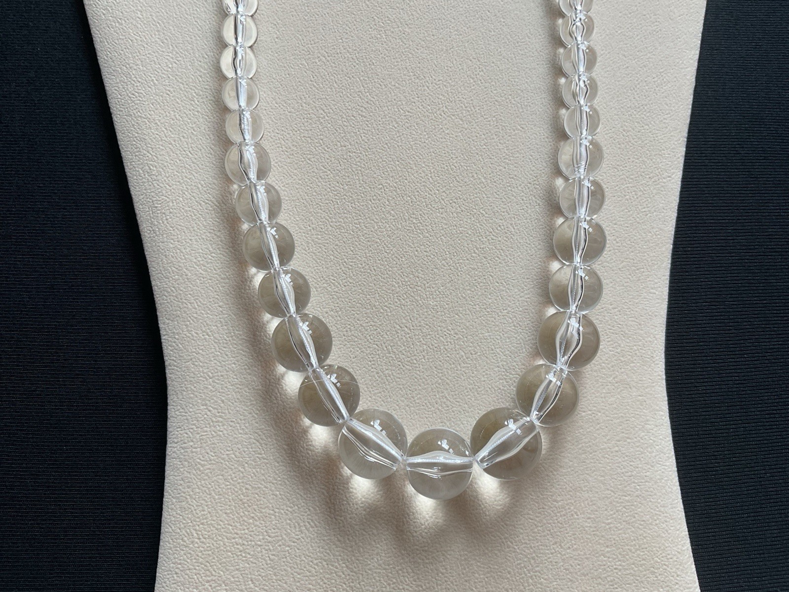 Chunky Clear Beads Graduated Necklace – Nickel Free