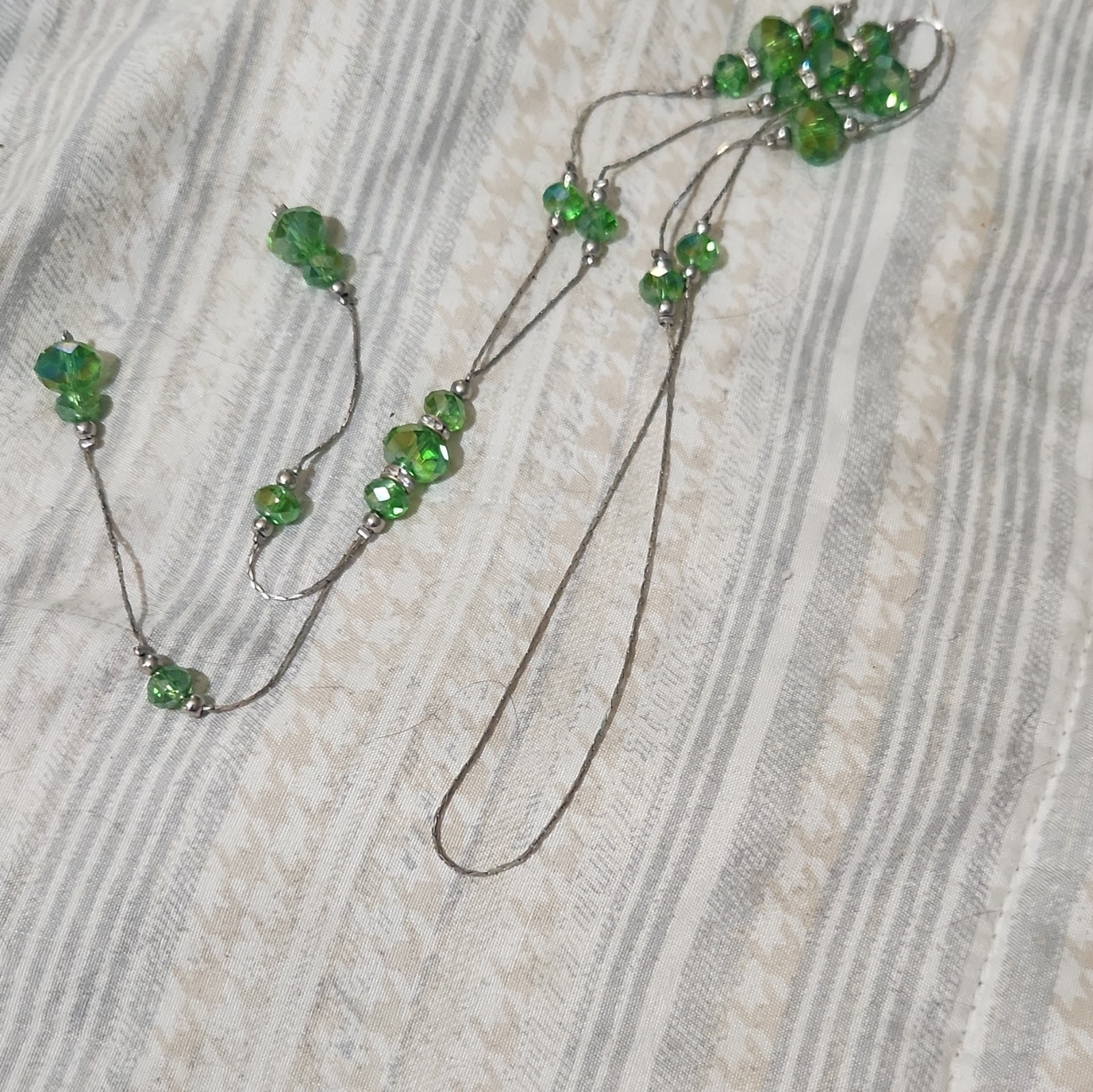 Green Crystal Beaded Silver Tone Cable Chain Necklace Round Beads Green/Silver