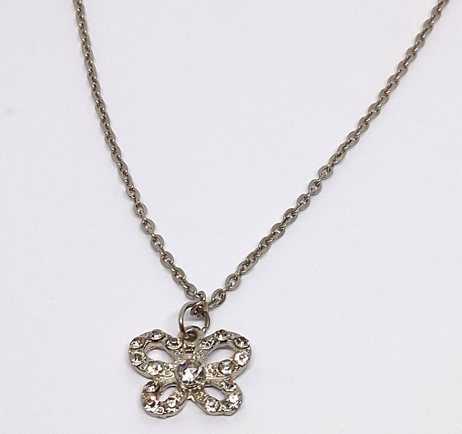 Vtg Clear Rhinestone & Silver-tone tone Butterfly Pendant 12 Inch Necklace
