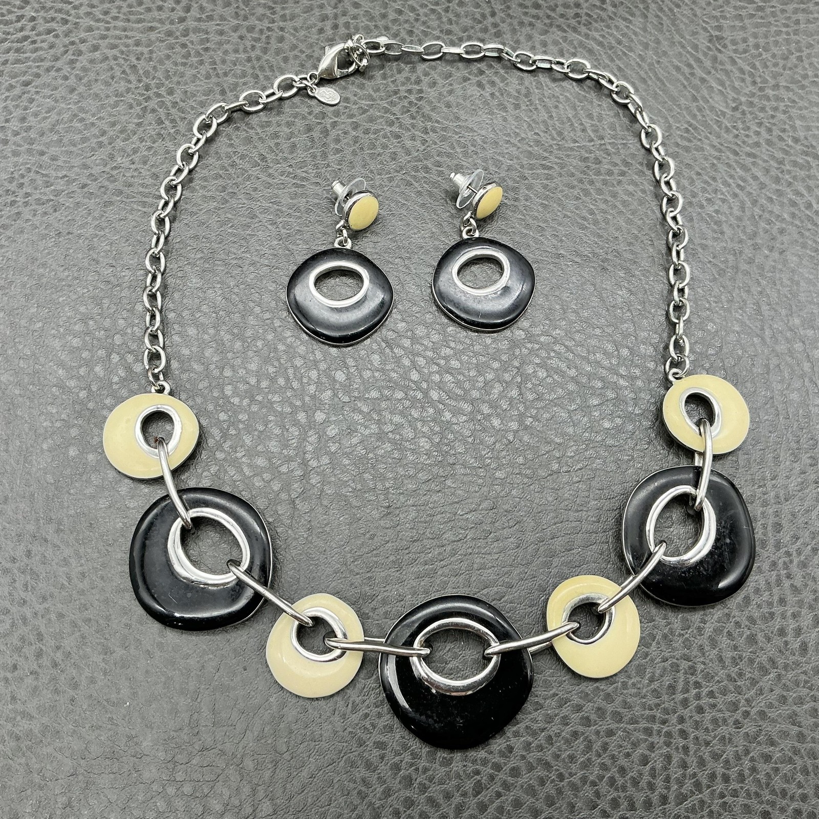 Premier Designs Black Cream Geometric Circle Necklace Earrings Set Silver Tone