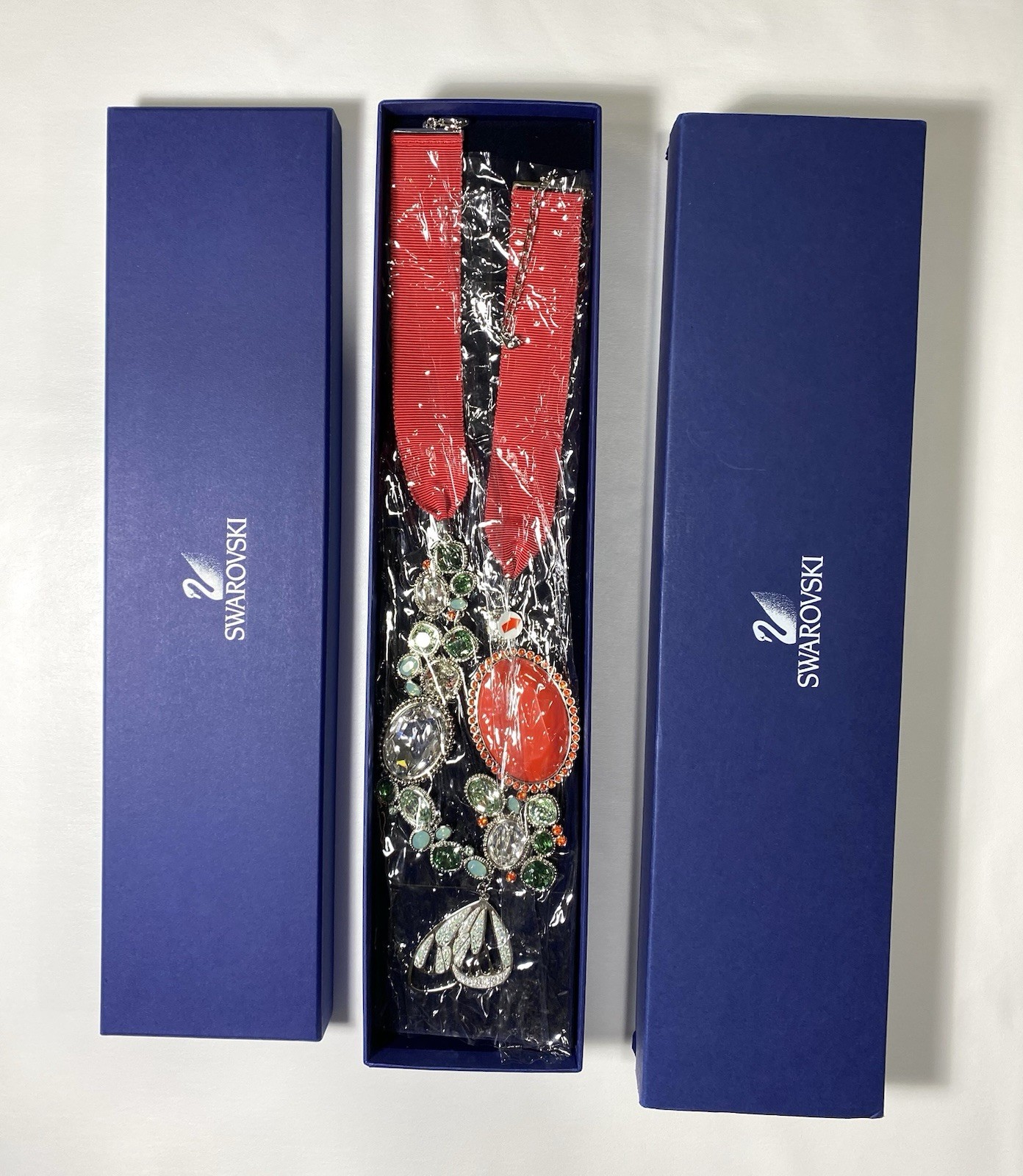 Beautiful Swarovski Crystal Necklace! Brand New!
