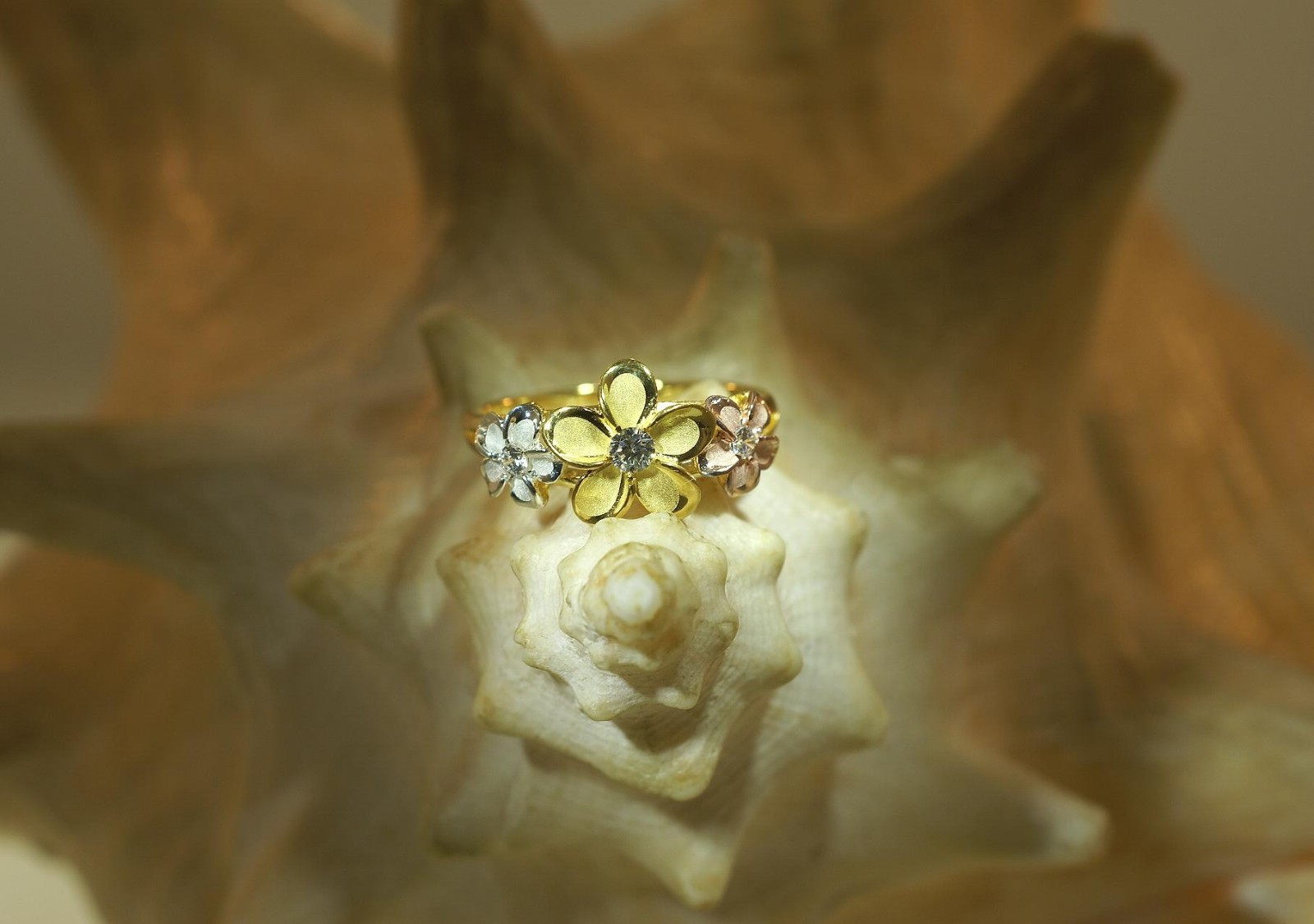 10.5MM/6.5MM TRI-COLOR GOLD PLATED 925 SILVER HAWAIIAN FANCY PLUMERIA CZ RING