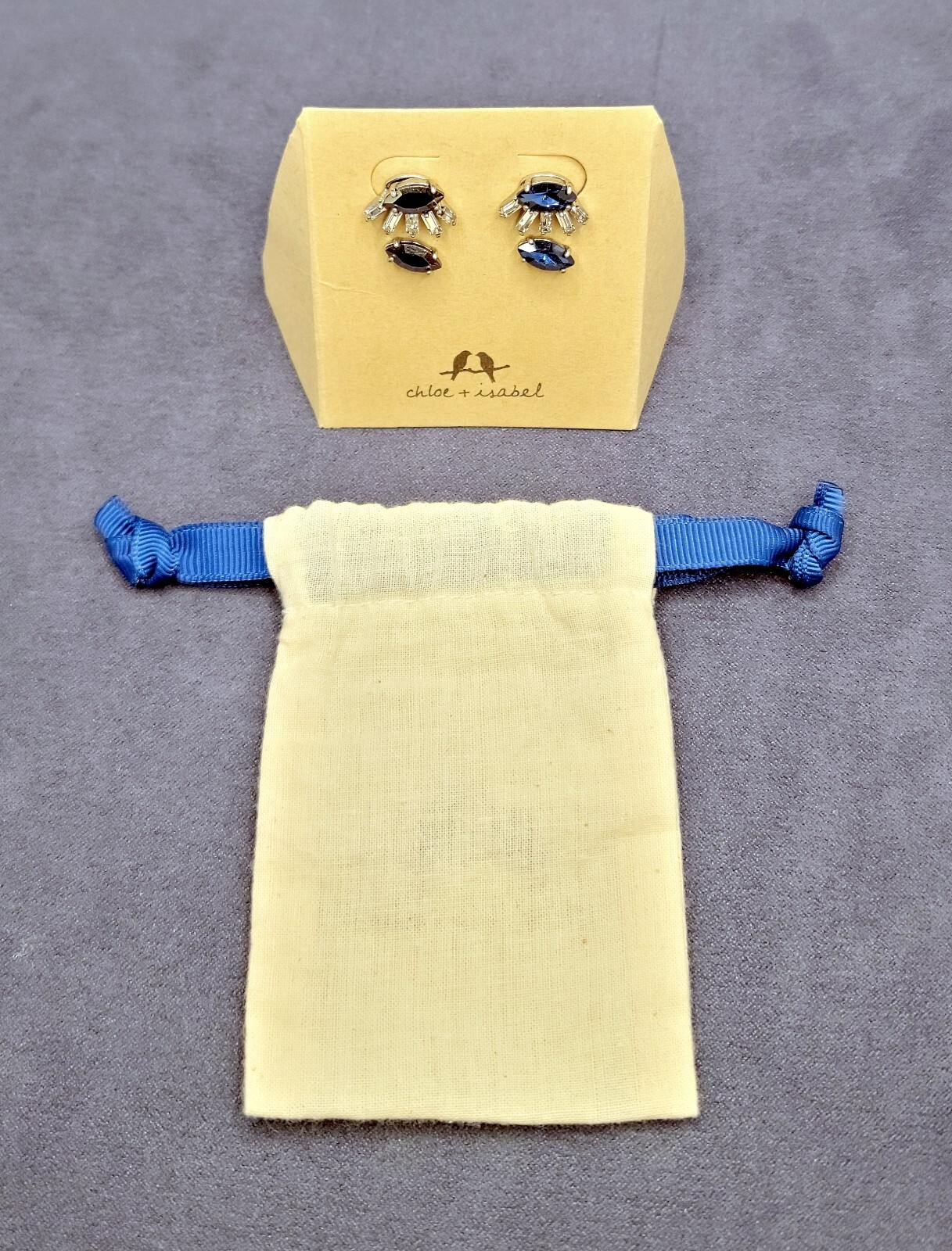 Chloe + Isabel Convertible “Eyelash” Stud Earring Set – Branded Bag & holder
