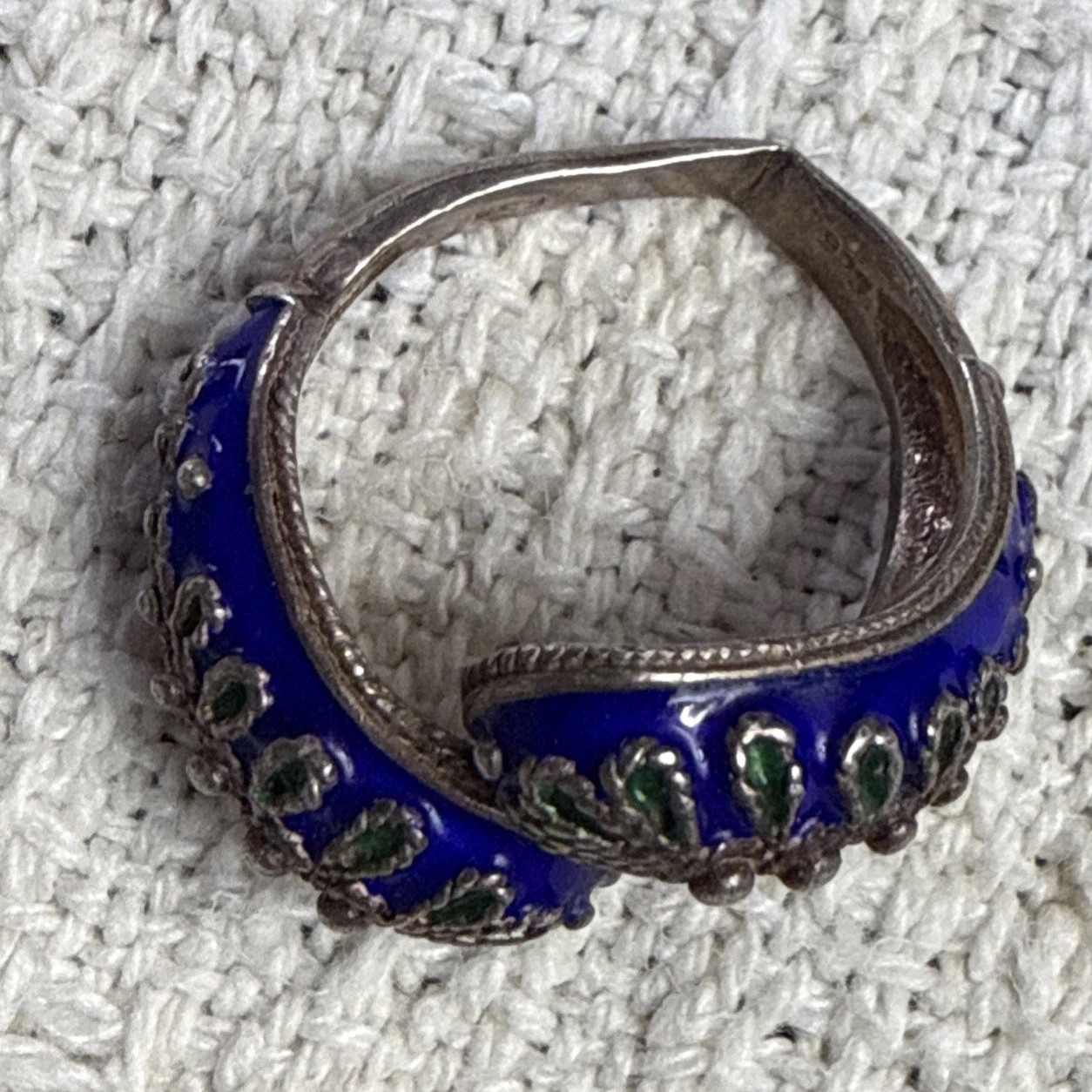 Vintage Ring silver 925 intricately crafted enamel Snake Victorian Style Blue