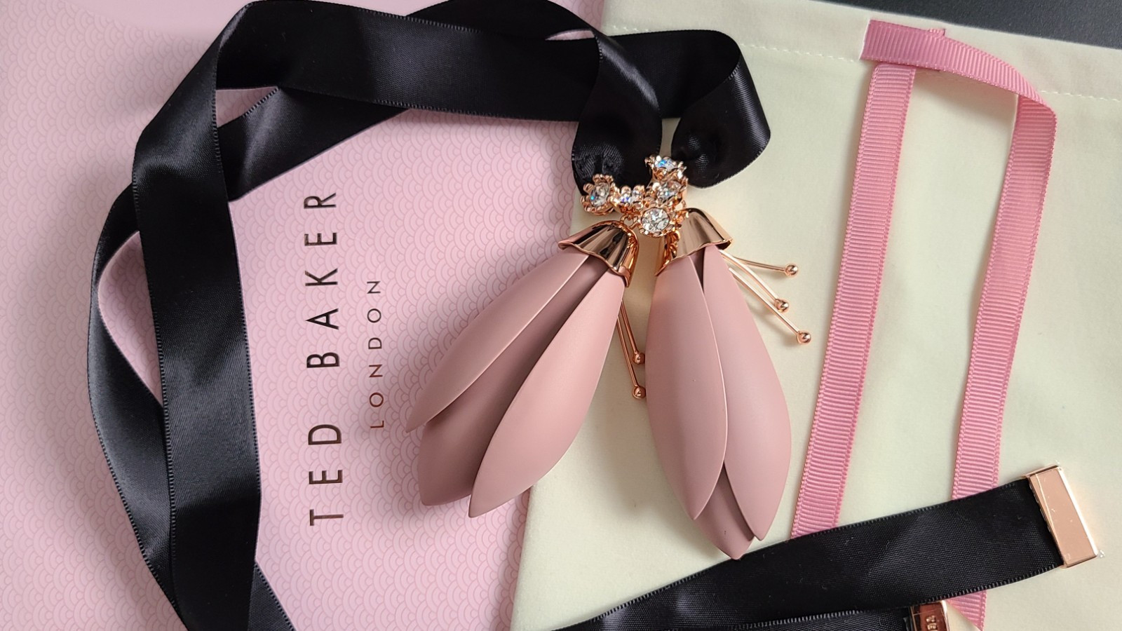 Ted Baker Jewelled Magnolia Pendant Necklace. New without tags.