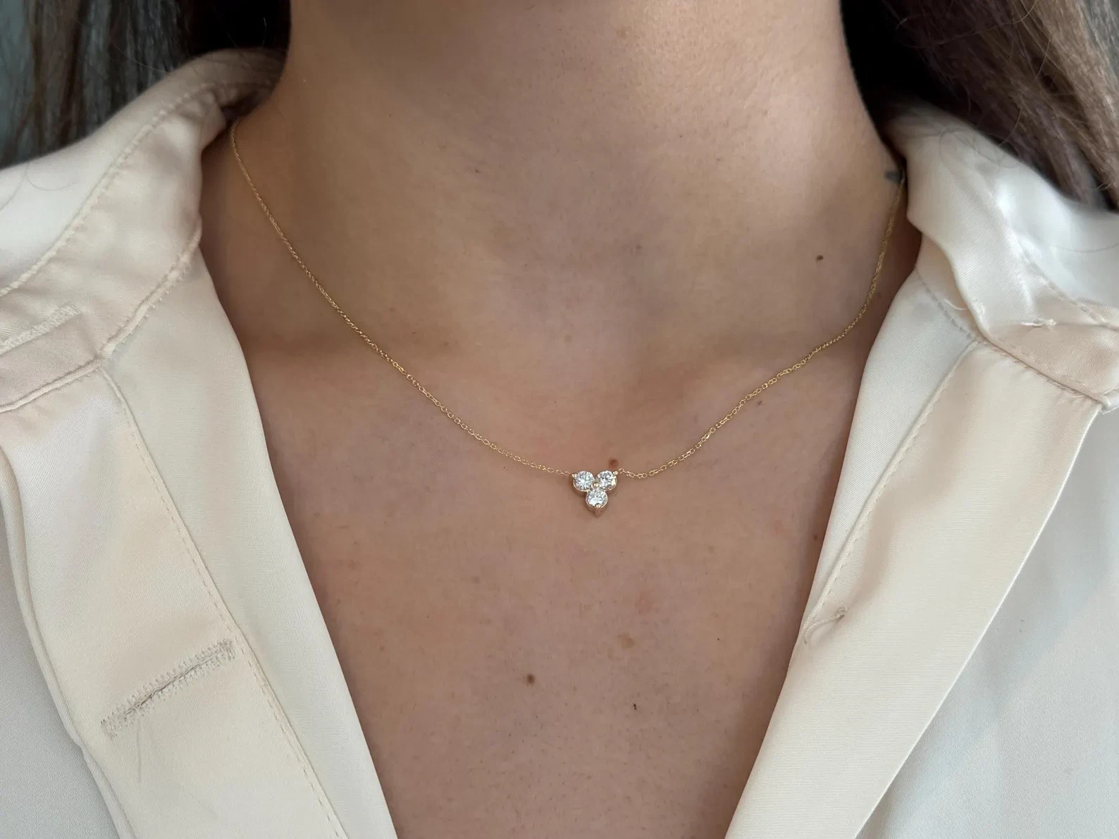Lab Grown 1.00 Ct Round EF VS Diamond Flower Cluster Necklace in 14K Yellow Gold