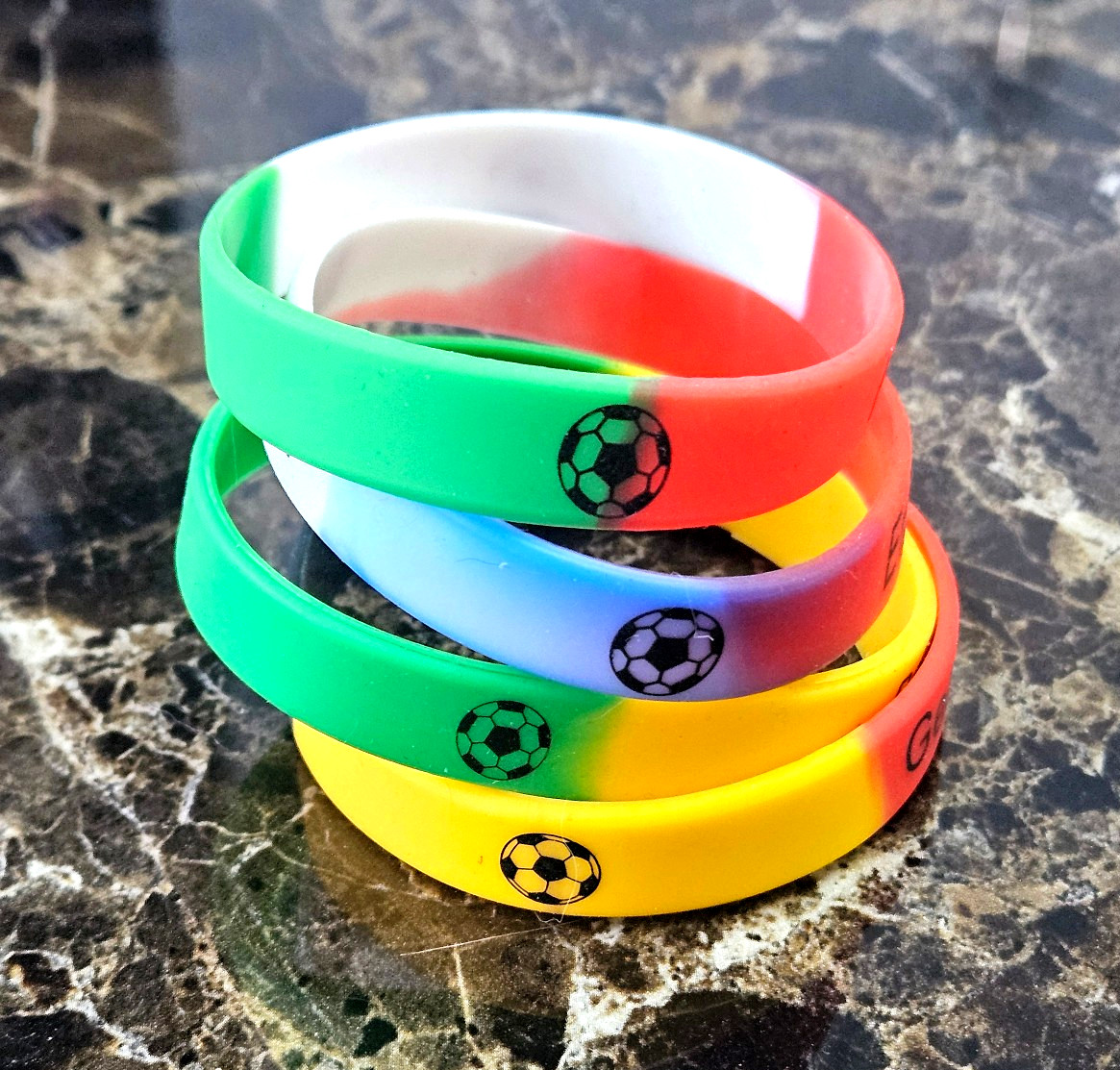 2x Adults England Football Team World Cup Supporters Silicone Rubber Wrist Bands