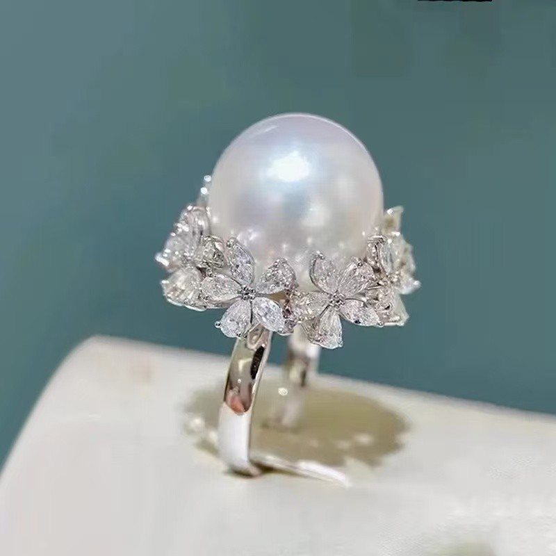 Fashion Women White Plated Pearl Flower Iced Sparkling CZ Band Ring Wedding