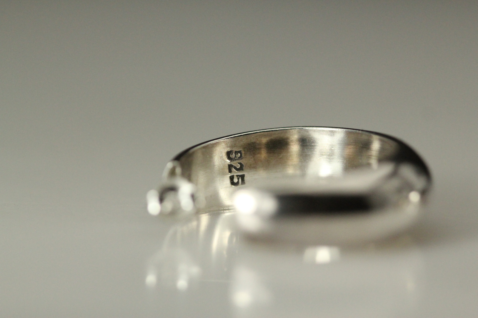 Hollow “C” Shaped Hoop Post 925 Sterling Silver Earrings 10.3 grams (EAR5708)