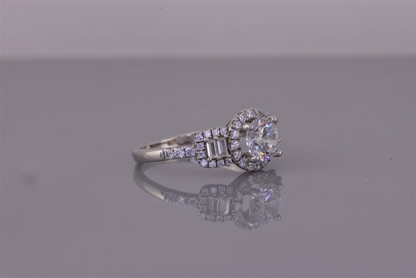 Sterling Silver Cubic Zirconia Halo Baguette Collared Band Ring 925 Sz: 9