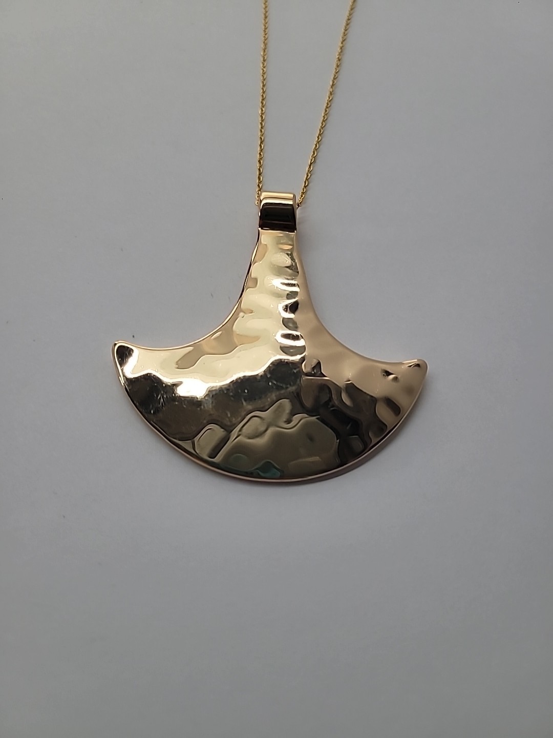 Vintage Gold Tone Fan Pendant Necklace Statement Minimalist Scandinavian Style